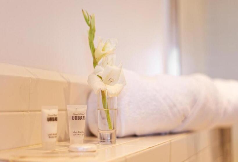 Standard Room with Balcony, Grand Hotel Urban