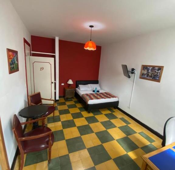 اتاق استاندارد با چشم‌انداز باغ, Havana Hostel Cali & Dance School