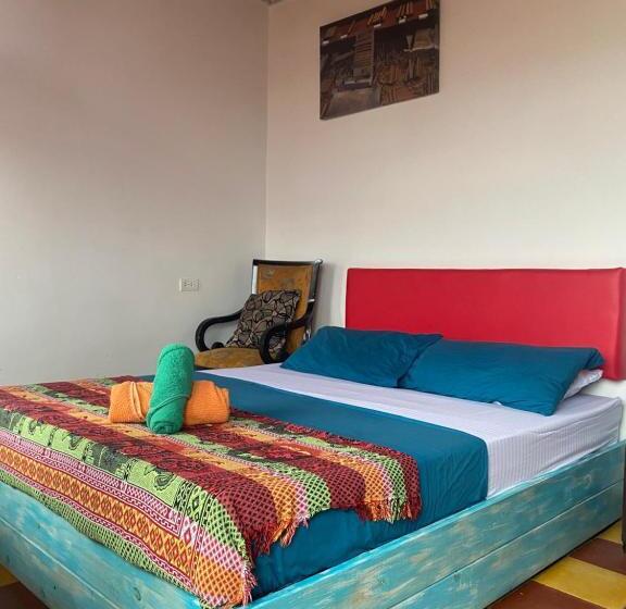 マウンテンビュースタンダードルーム, Havana Hostel Cali & Dance School