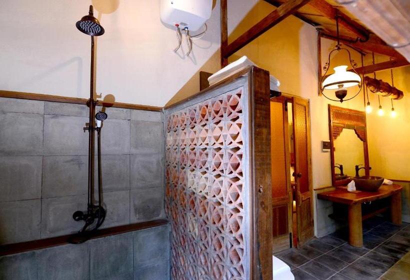 Номер Deluxe Кровать Кинг, Desa Alamanis Resort Villa