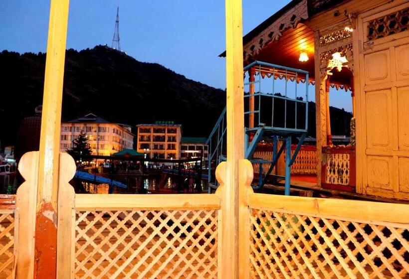 اتاق اکونومی یک تخته, House Boat New Pala Palace
