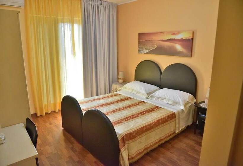 带阳台的豪华间, Bed & Breakfast Ospiti A Corte
