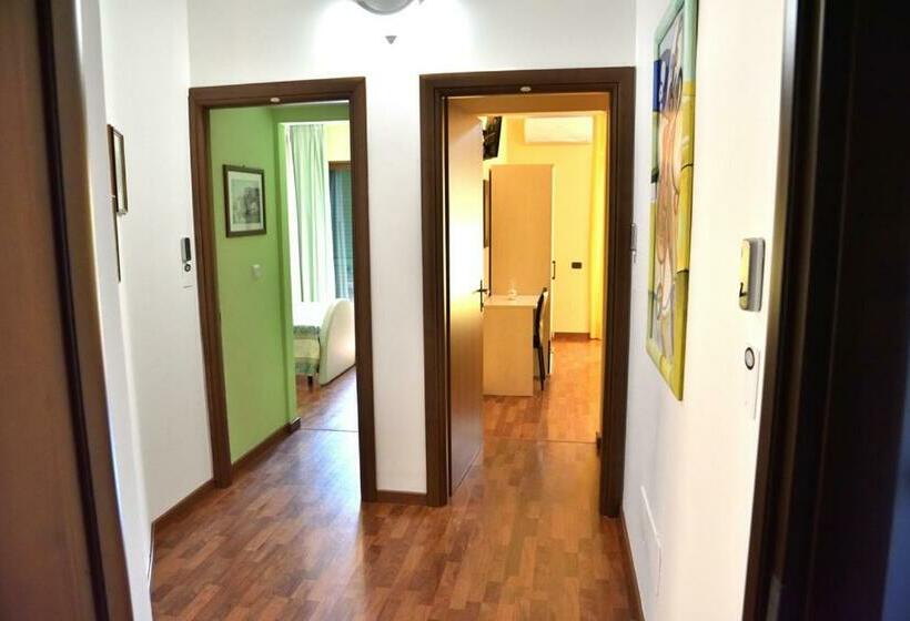 带阳台的豪华间, Bed & Breakfast Ospiti A Corte