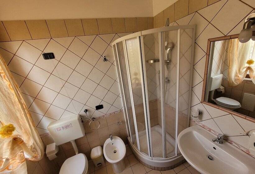 带阳台的豪华间, Bed & Breakfast Ospiti A Corte