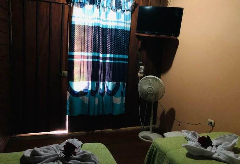 חדר סטנדרט חדר אמבטיה משותף, Cabinas Lupita