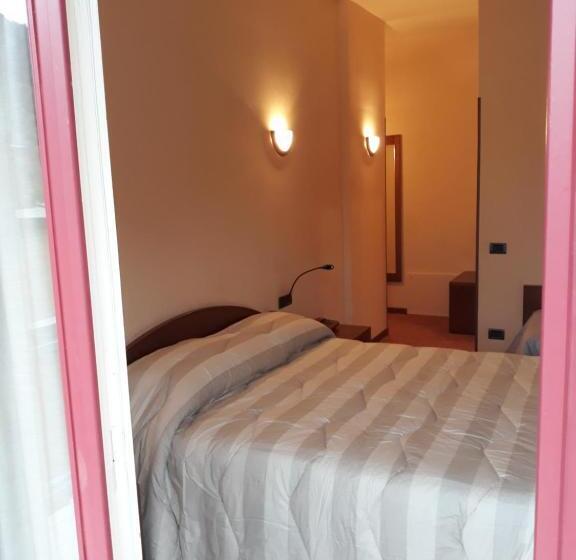 스탠다드 트리플 룸, Albergo Piazzatorre