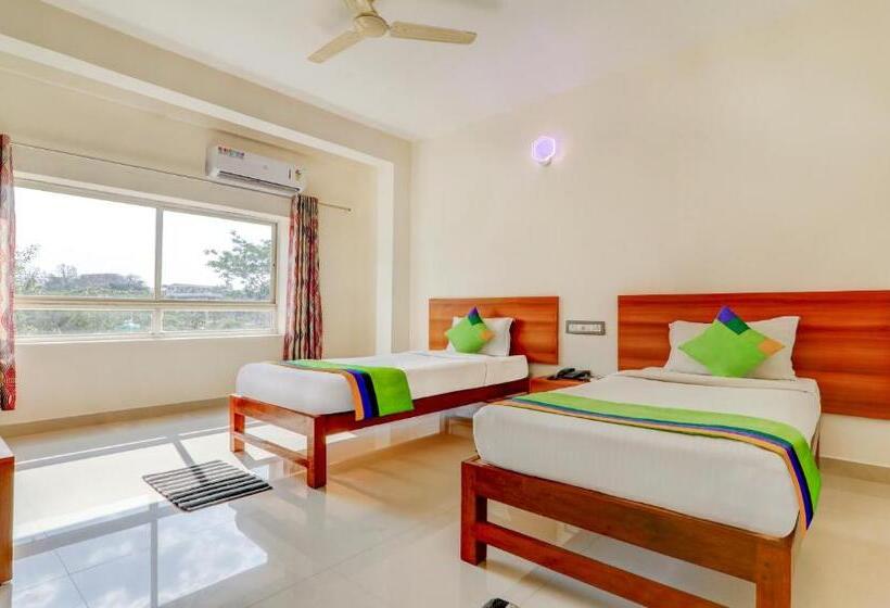 标准间, Treebo Atithi Comforts, 1 Km From Nisargadhama Forest