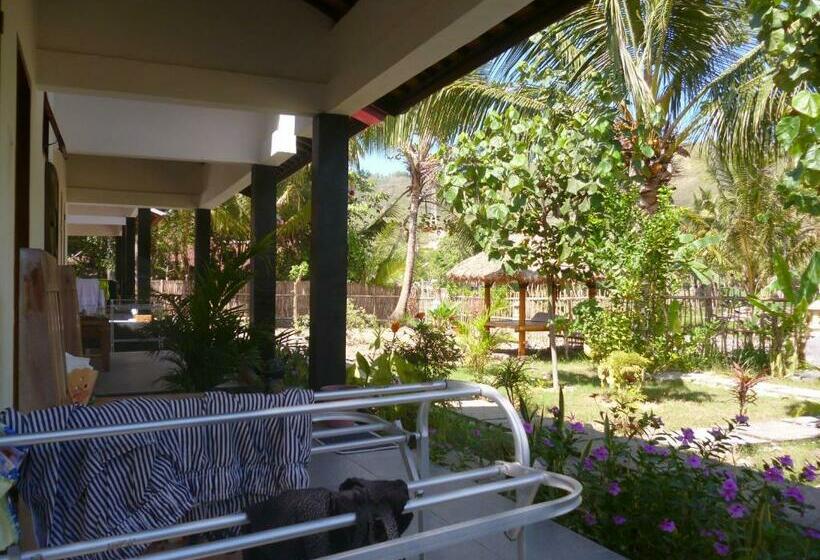 اتاق سوپریور, Dewi Garden Guesthouse