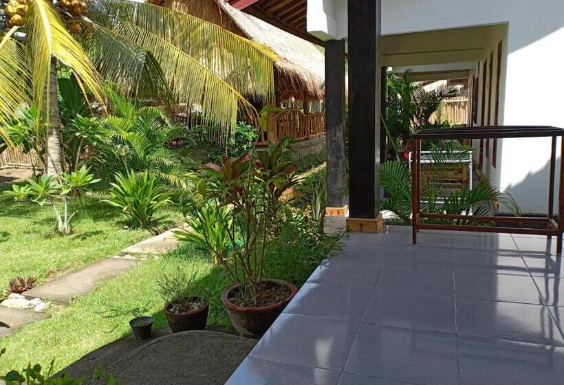 اتاق سوپریور, Dewi Garden Guesthouse