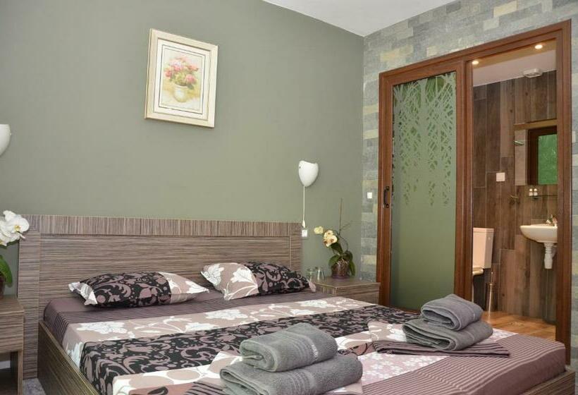 이코노미 룸, Family Hotel Bohema