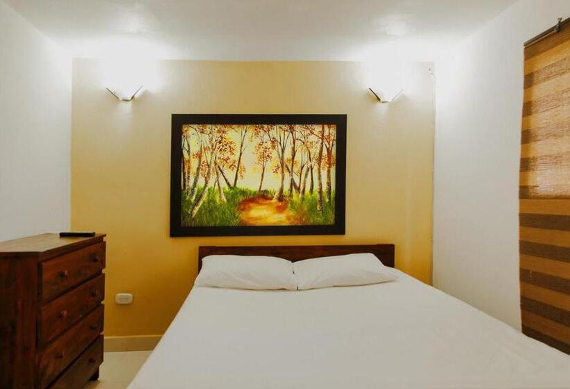 اتاق استاندارد یک نفره, Finca Hotel La Ponderosa