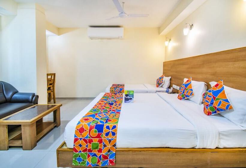 Семейный Номер, Fabhotel Jansi Deluxe   Nr Gandhipuram Bus Stand