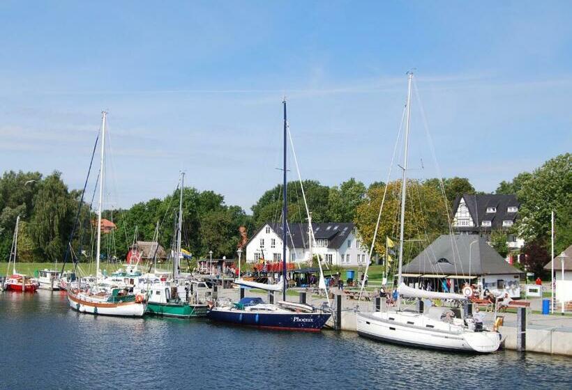 Номер Стандарт Вид на Море, Hiddensee Hitthim