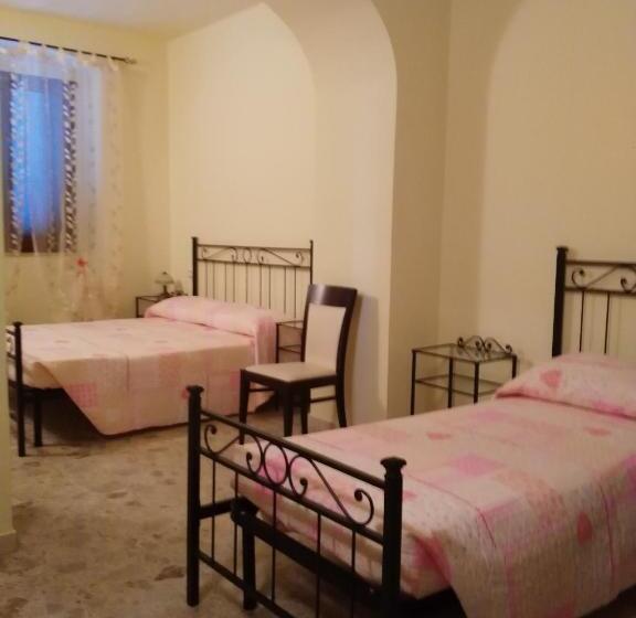 Номер Стандарт Трехместный, Villa Rosamaria