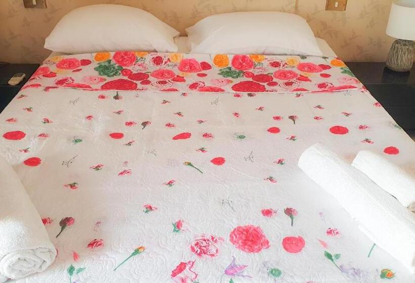 اتاق استاندارد با سرویس بهداشتی مشترک, B&b Apulia Time