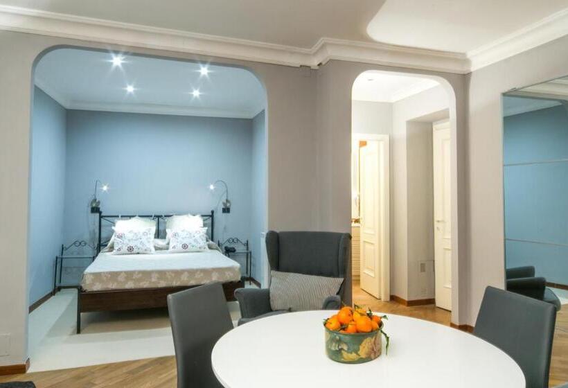 سوئیت جونیور با ماساژ آبی, Chiossone Suites