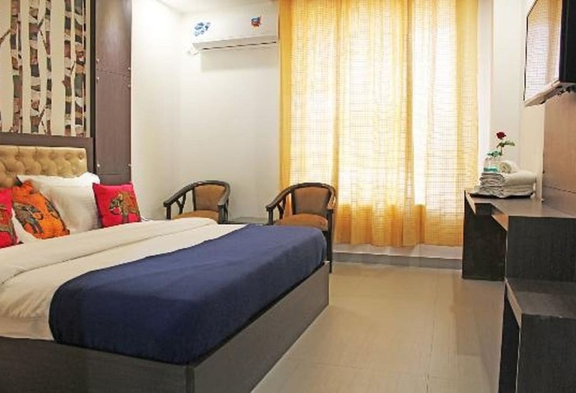行政房间, Adhunik Hotel Behror