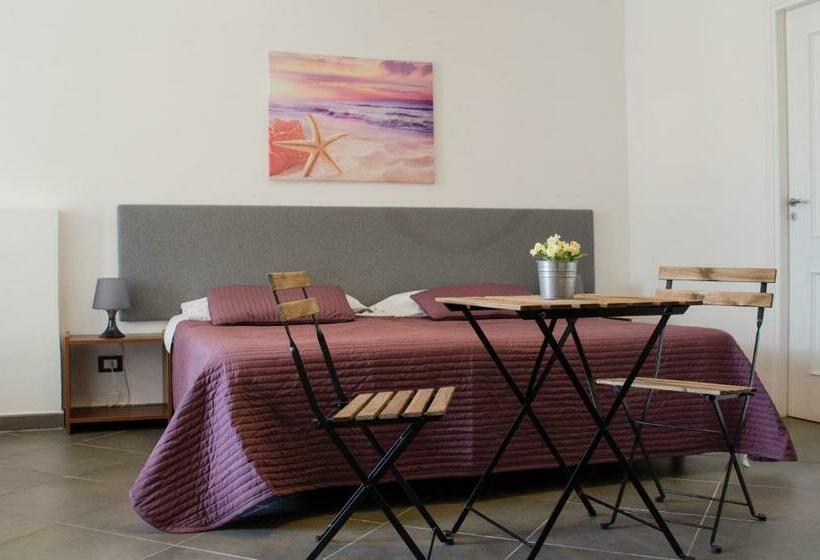 Standard Triple Room with Terrace, B&b La Scala
