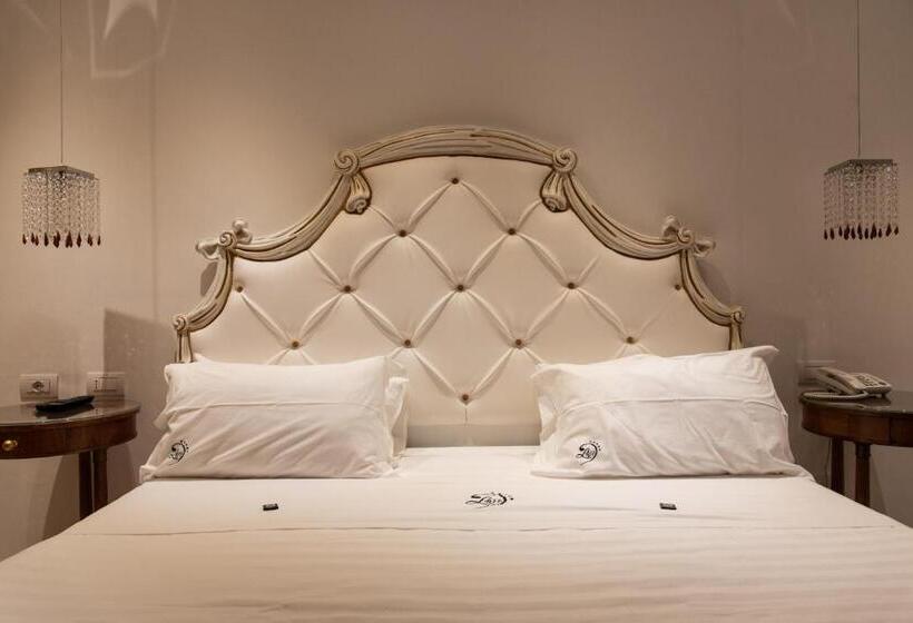 Полулюкс с Балконом, Ludwig Boutique Hotel & Spa