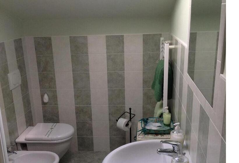 Семейный Номер, B&b Torre In Langa