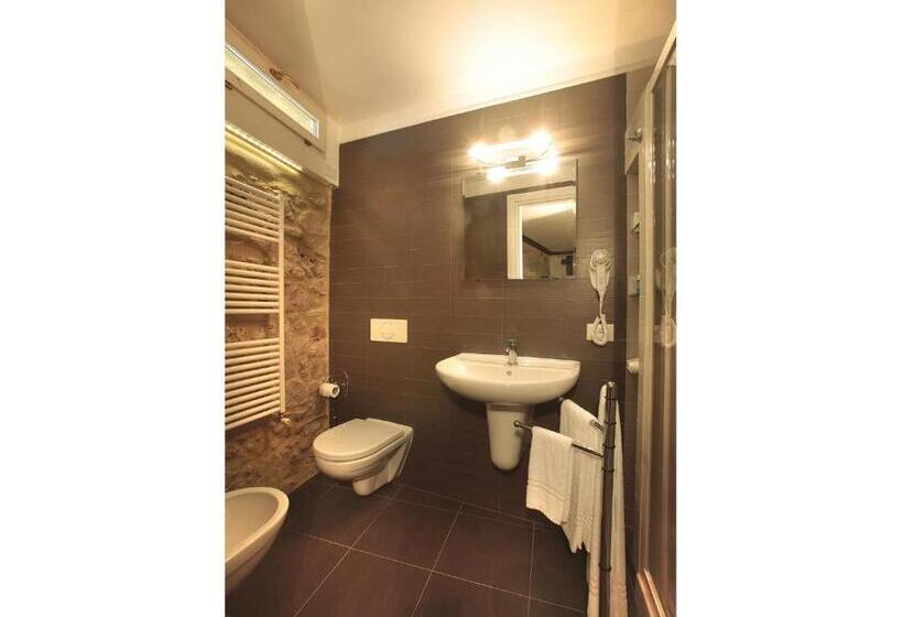 استودیوی استاندارد, Residenze Portacastello