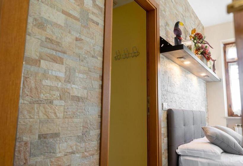 غرفة قياسية ثلاثية, B&b Il Tramonto