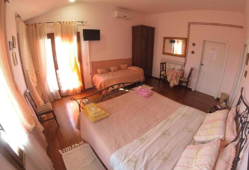 Номер Стандарт с Террасой, Guest House Villa Di Judighes