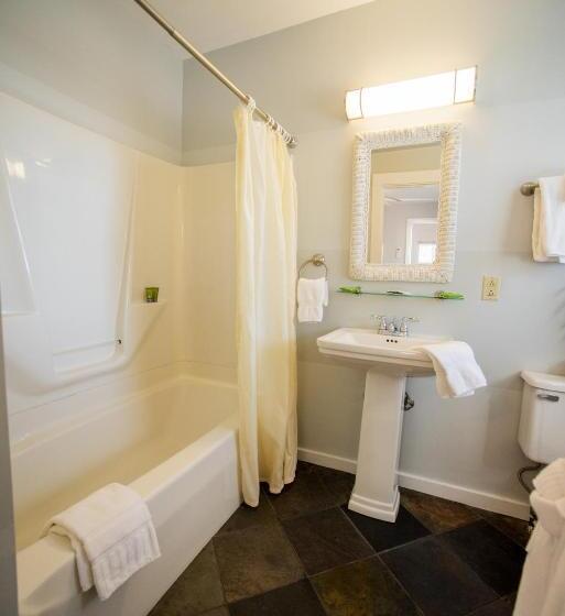 Стандартный Номер Кровать Кинг, Lindenwood Inn
