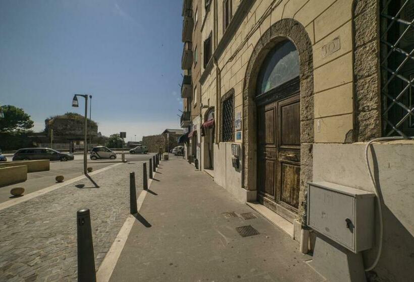 Номер Стандарт, B&b Porta Livorno