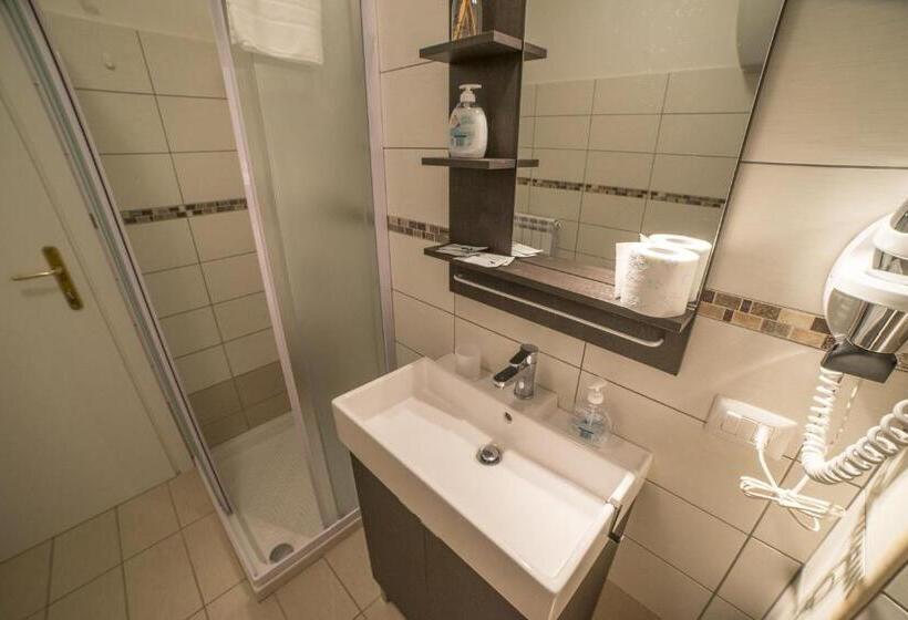 Четырехместный Номер Стандарт, B&b Porta Livorno