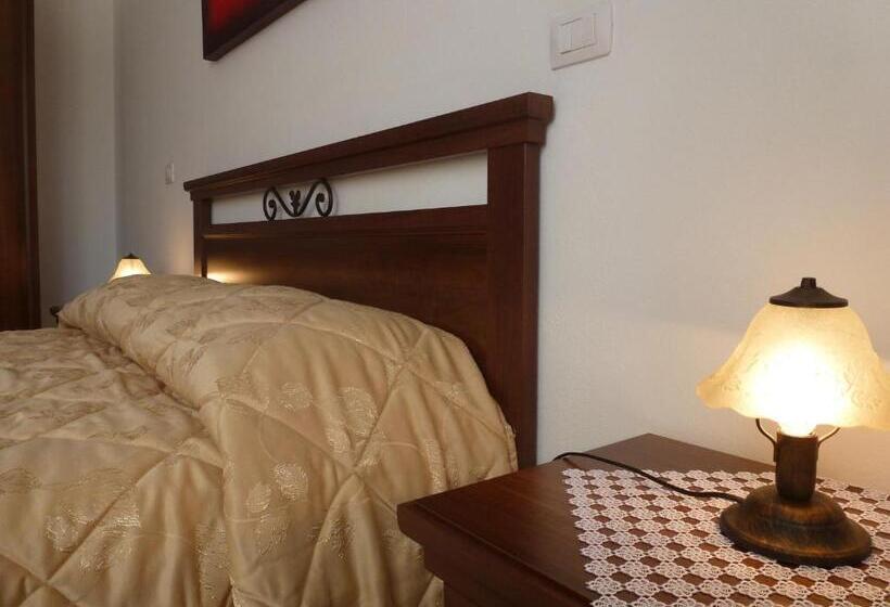 Полулюкс, B&b Su Briglioni