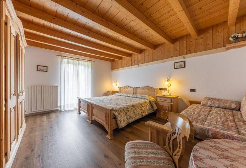 스탠다드 트리플 룸, Chalet Piereni