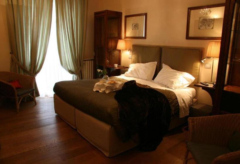 Трехместный Номер Комфорт, Balneum Boutique Hotel & B&b
