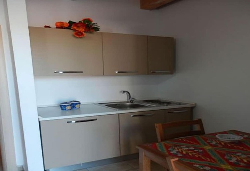 Апартаменты 2 Спальни, Borgo Camicia In