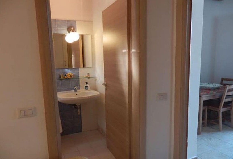Апартаменты 2 Спальни, Borgo Camicia In