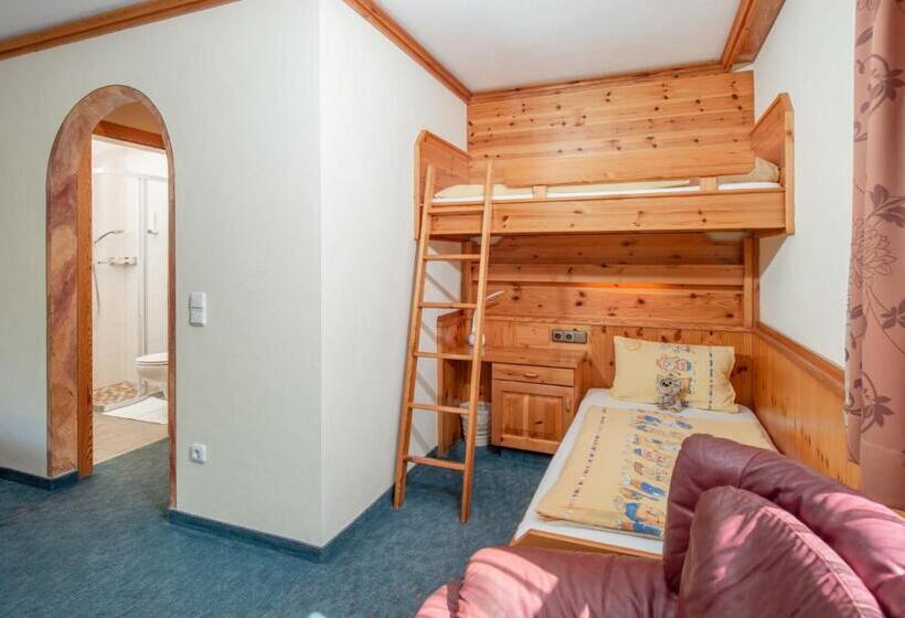 Студио Стандарт с Балконом, Familienhotel Unterreith