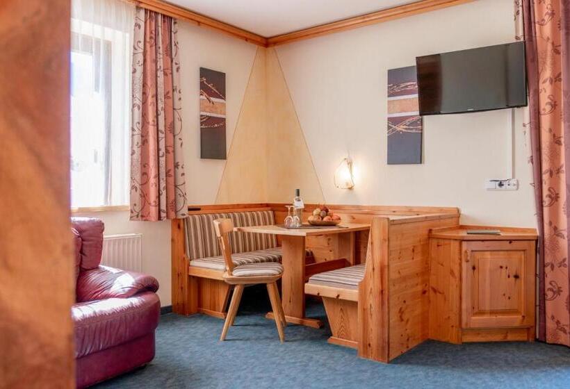 Студио Стандарт с Балконом, Familienhotel Unterreith