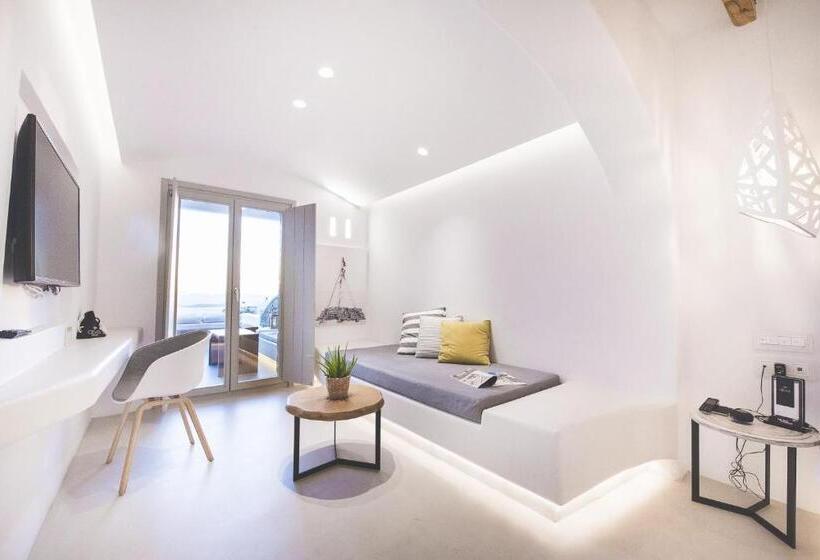 Люкс с Бассейном, Adel Private Suites