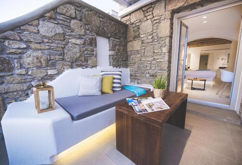 Люкс с Бассейном, Adel Private Suites
