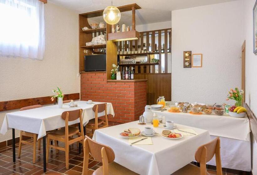 Номер Стандарт с Балконом, Bed And Breakfast Ritoša
