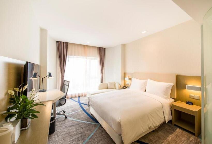 Стандартный Номер Кровать Кинг, Holiday Inn Express Chengde Downtown, An Ihg
