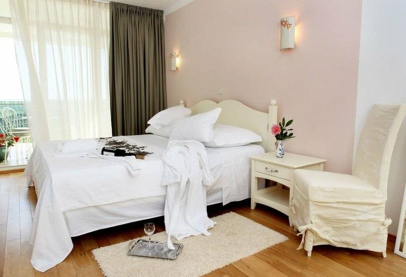 اتاق راحتی با چشم‌انداز دریا, Villa Stefanija Small Boutique Hotel&restaurant