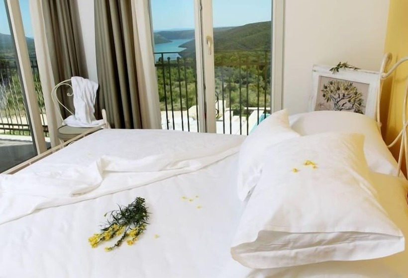اتاق استاندارد با بالکن و چشم‌انداز دریا, Villa Stefanija Small Boutique Hotel&restaurant