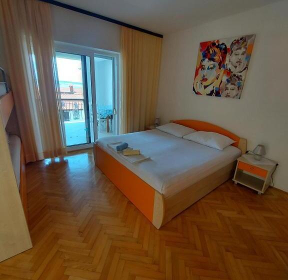 Апартаменты 1 Спальня Вид на Море, Apartments Europa