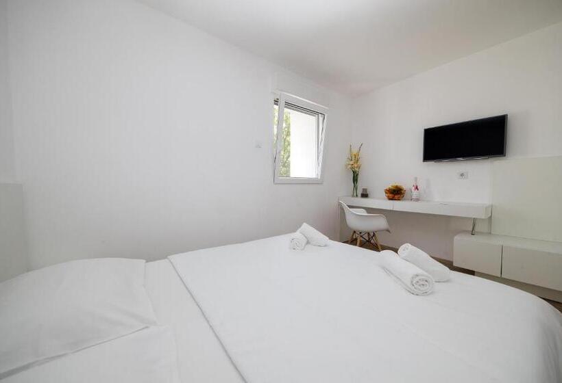 Номер Стандарт Боковой Вид на Море, Rocky Beach Rooms
