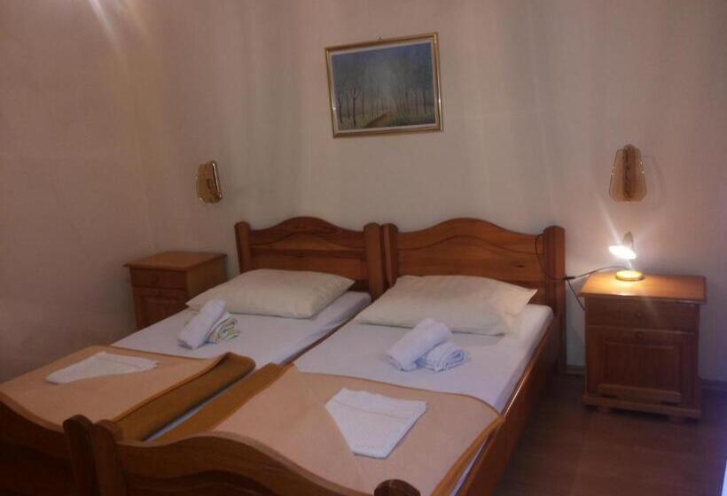 스탠다드 룸, Bed & Breakfast Banjole