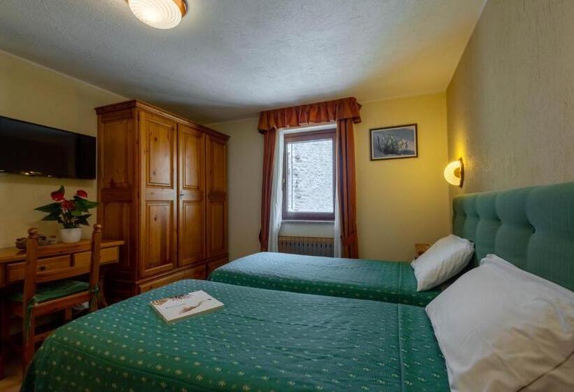اتاق استاندارد سه نفره, Albergo Gran Paradiso