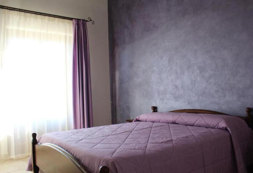 身障者適用キングサイズベッドルーム, Agriturismo La Casa Di Bacco