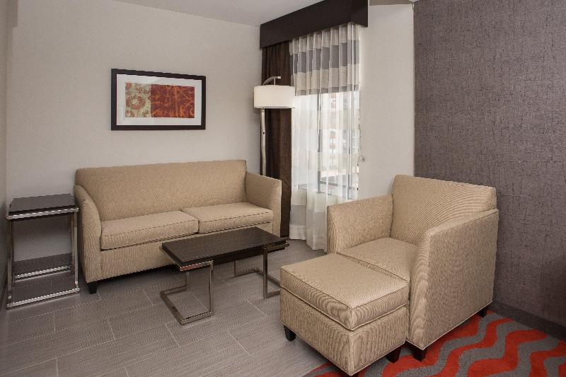Люкс Кровать Кинг, Holiday Inn Express   Springfield Downtown, An Ihg