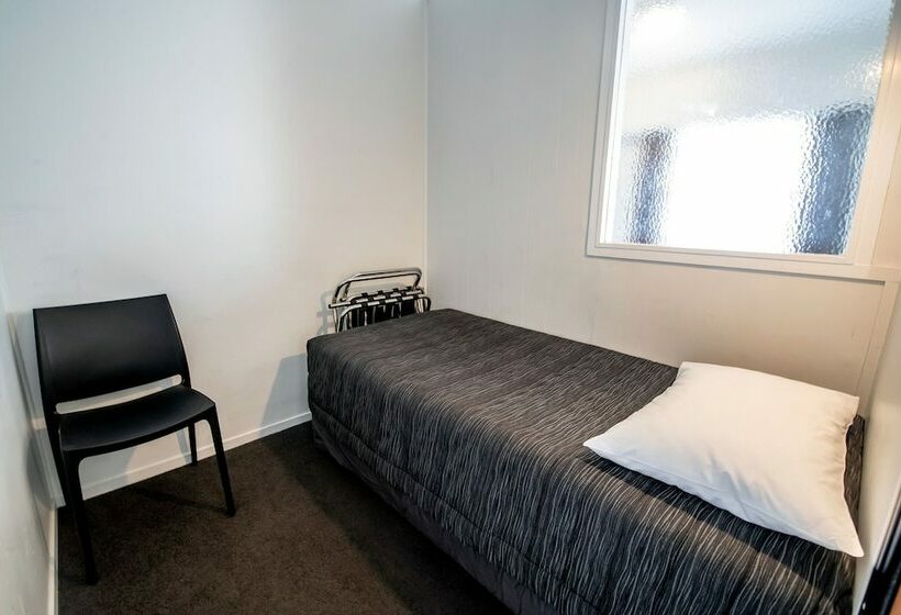 Семейное Студио, Aura Accommodation